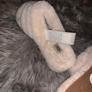 Ugg Fluff Yeah slippers